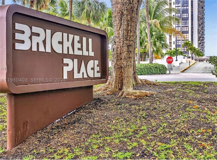 Property Photo:  1901 Brickell Ave B1407  FL 33129 