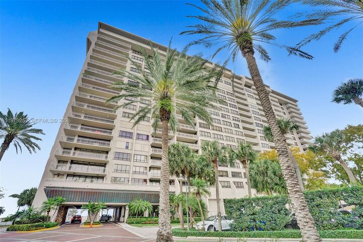 Property Photo:  3 Grove Isle Dr C603  FL 33133 