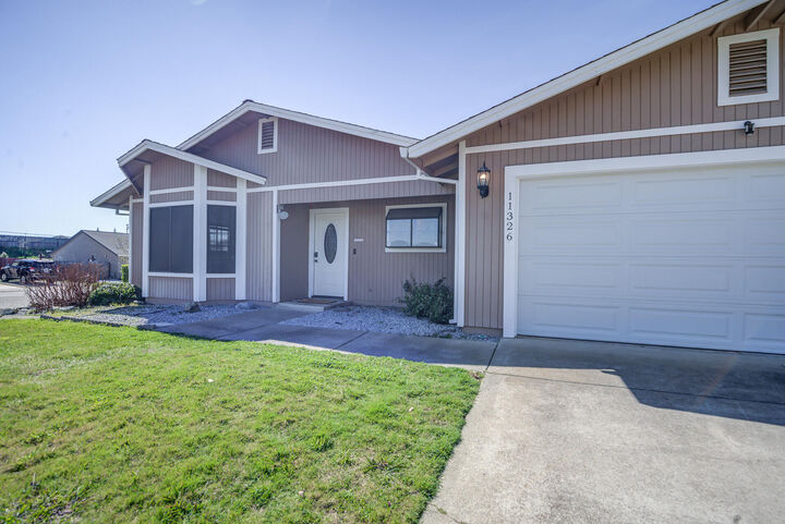Property Photo:  11326 Puffin Way  CA 96003 