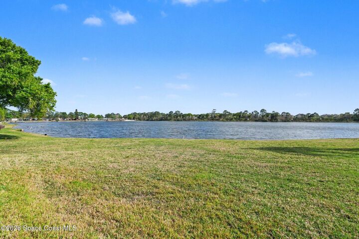 Property Photo:  333 Meridian Run Drive  FL 32926 