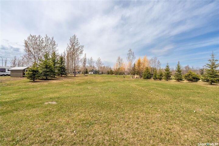 Property Photo:  2204 Bay View Drive  SK S0M 1A0 