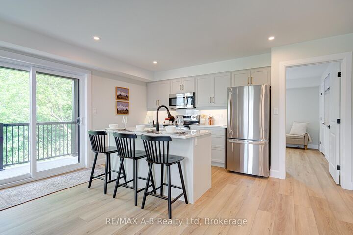 Property Photo: 428 Queen Street W 28 ON N4X 0C8