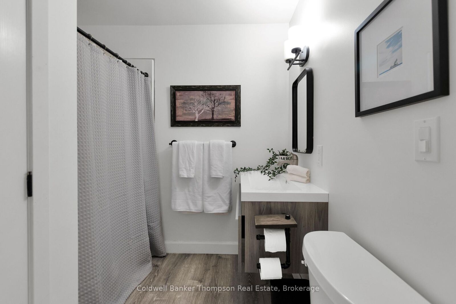 Property Photo: 2 The Granite Bluff N/A ON P1L 1L4