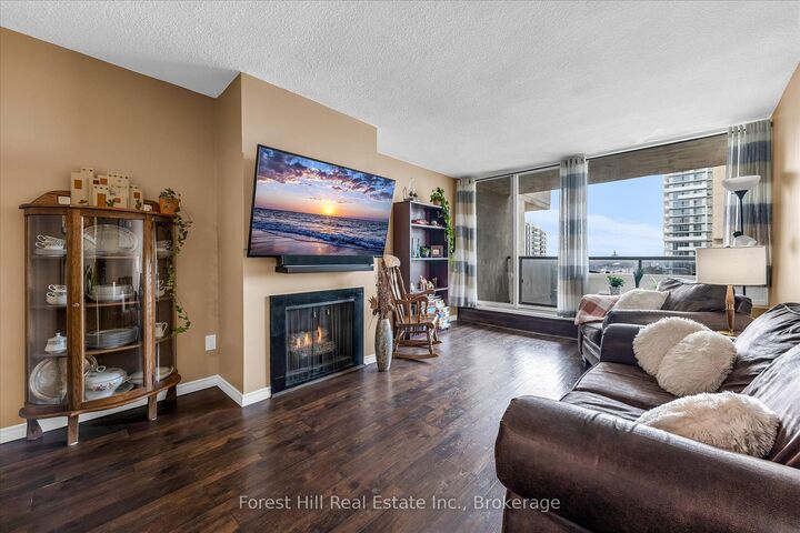 Property Photo:  20 Speers Road 502  ON L6K 3R5 