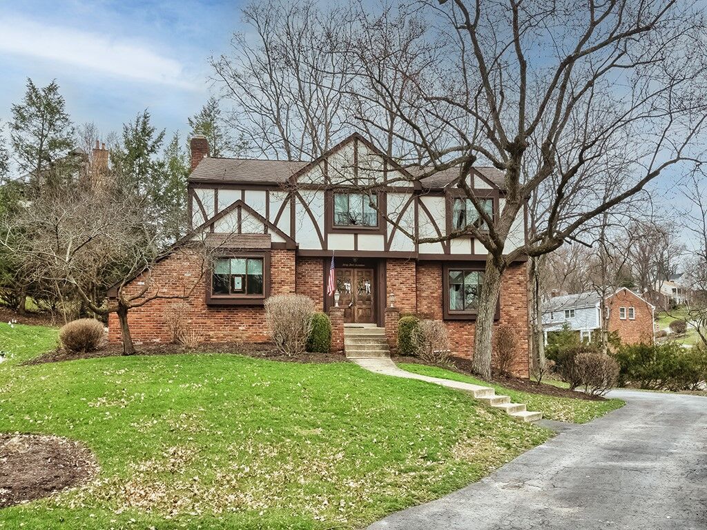 Property Photo:  3317 Cochise Drive  PA 15241 