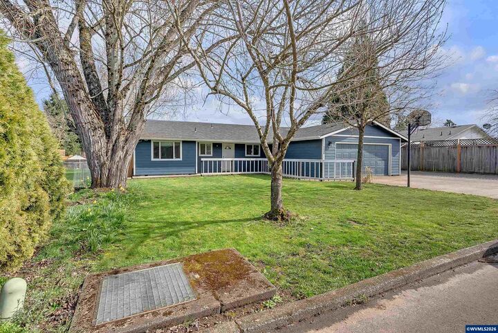 Property Photo:  3026 Ella Ln NE  OR 97305 