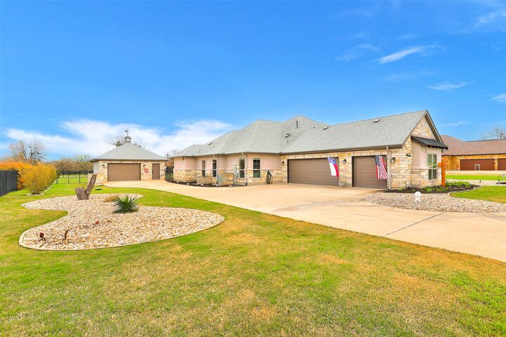Property Photo:  113 Camp Verde Drive  TX 78633 