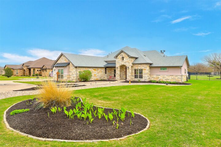 Property Photo:  113 Camp Verde Drive  TX 78633 