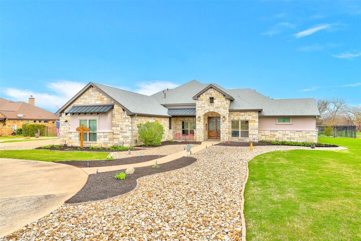 Property Photo:  113 Camp Verde Drive  TX 78633 