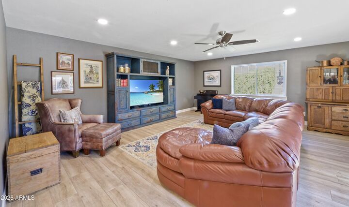 Property Photo:  7823 N 7th Place  AZ 85020 