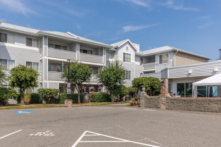 Property Photo: 32823 Landeau Place 307 BC V2S 6S6