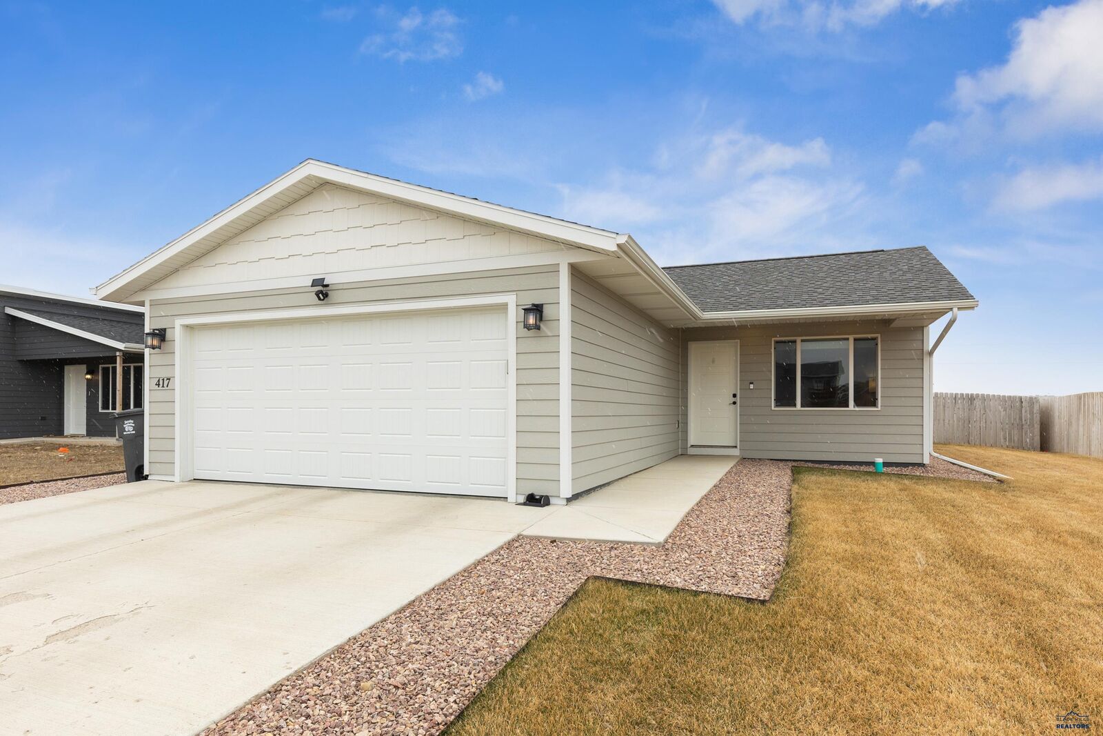 Property Photo: 417 Nighthawk Dr SD 57719