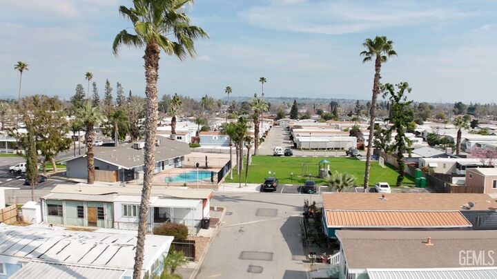 Property Photo: 21 Fernwood Lane CA 93308