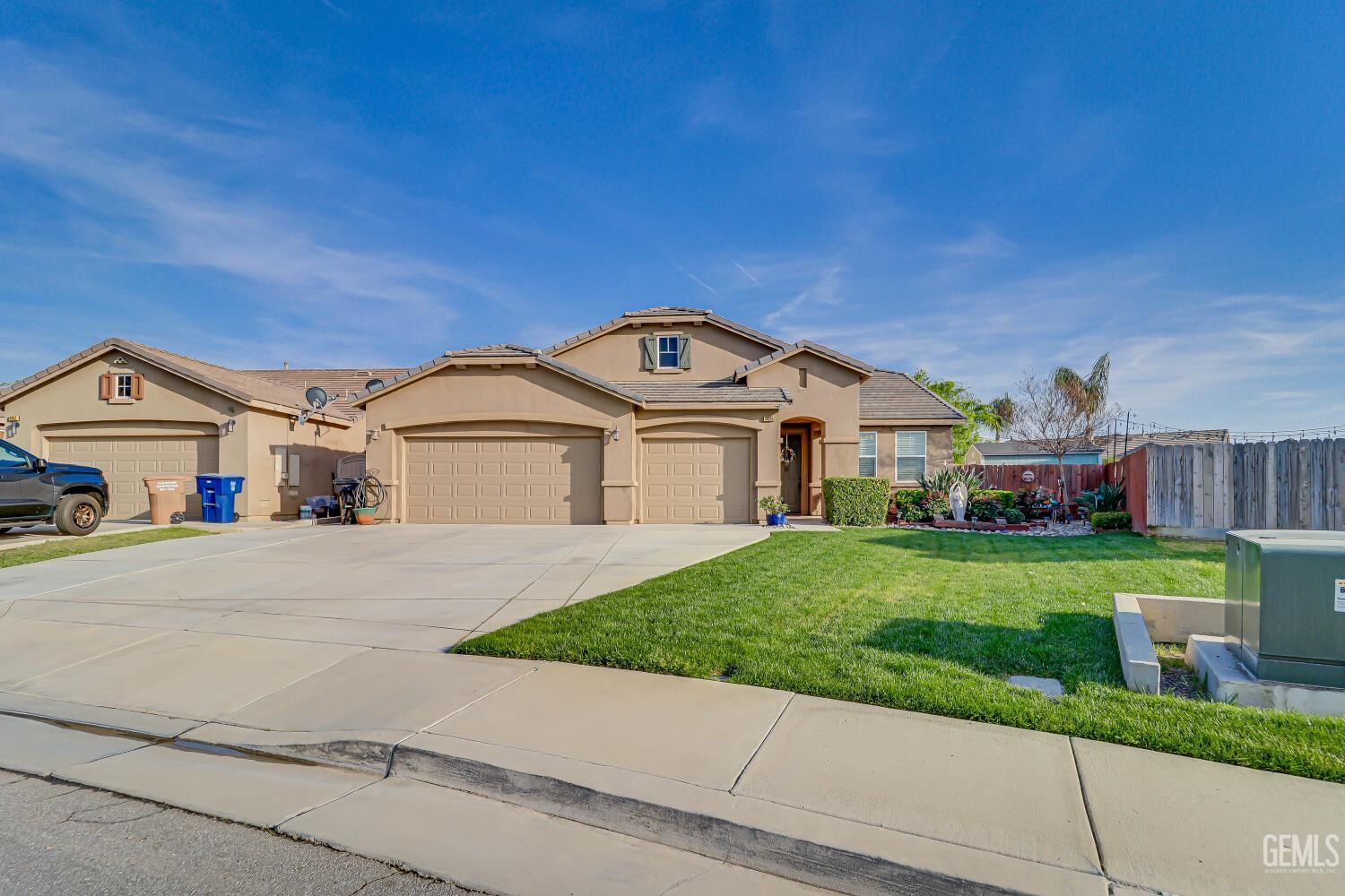 Property Photo: 10905 Mountainside Drive CA 93306