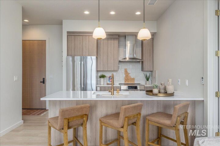 Property Photo:  4184 E Haystack St 305  ID 83716 