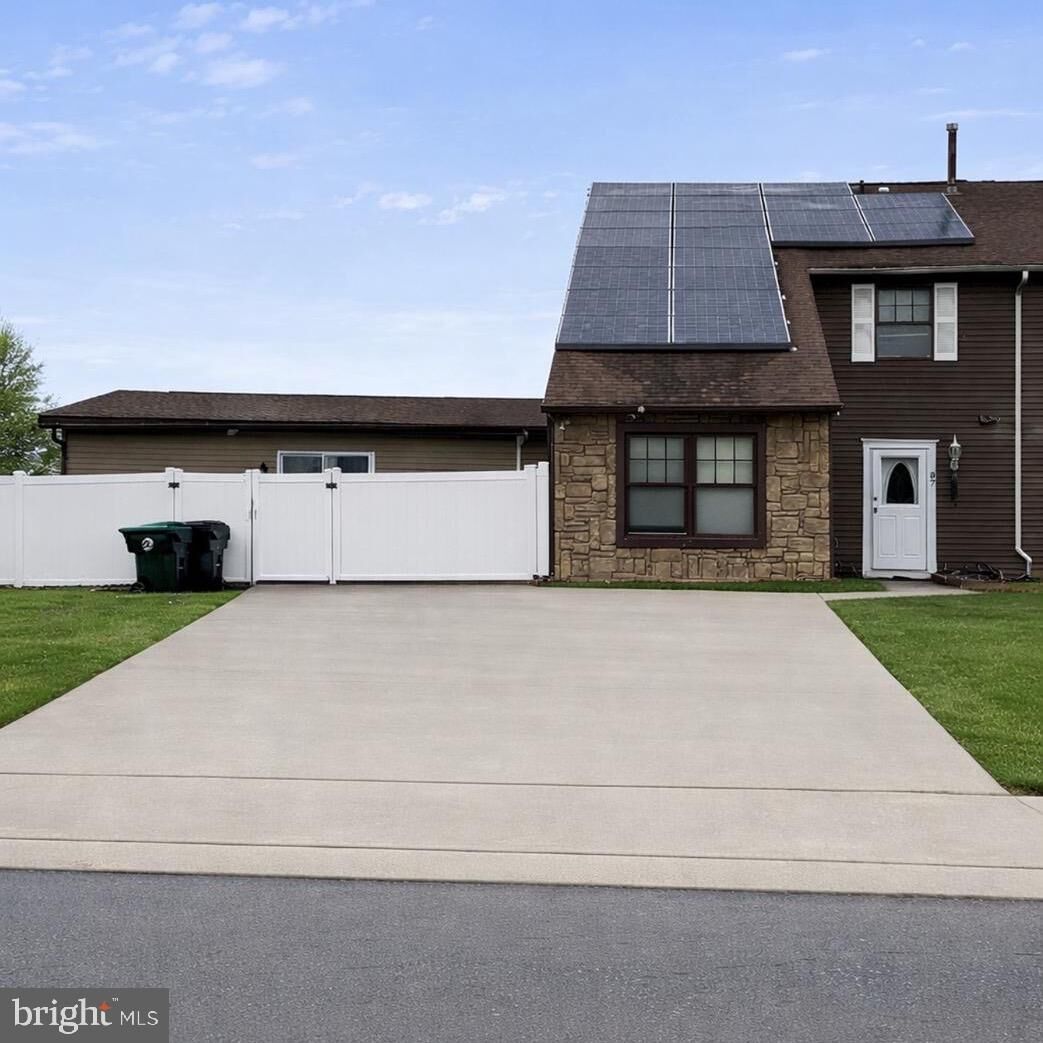Property Photo:  87 Hampton Gate Drive  NJ 08081 