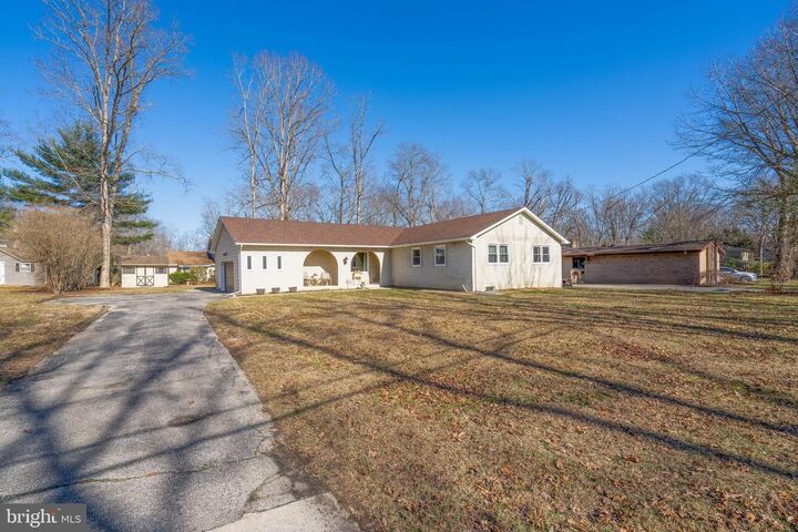 Property Photo:  2273 Quail Street  NJ 08361 