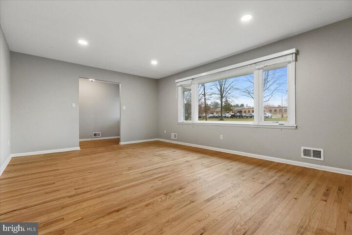 Property Photo:  18 Westwood Drive  NJ 08628 