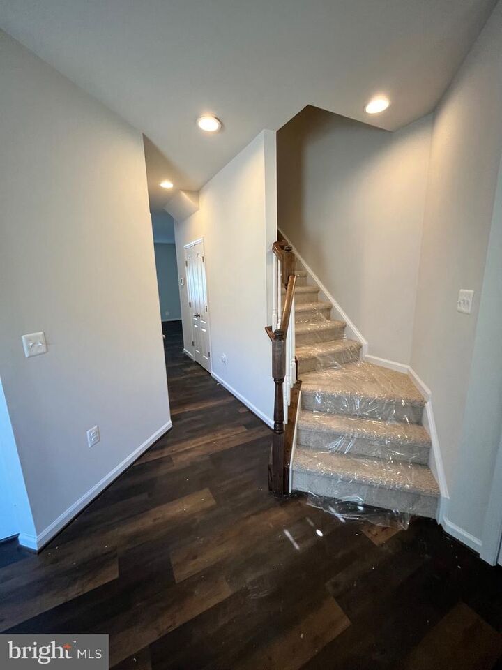 Property Photo:  12104 Bowling Farm Court  VA 22407 