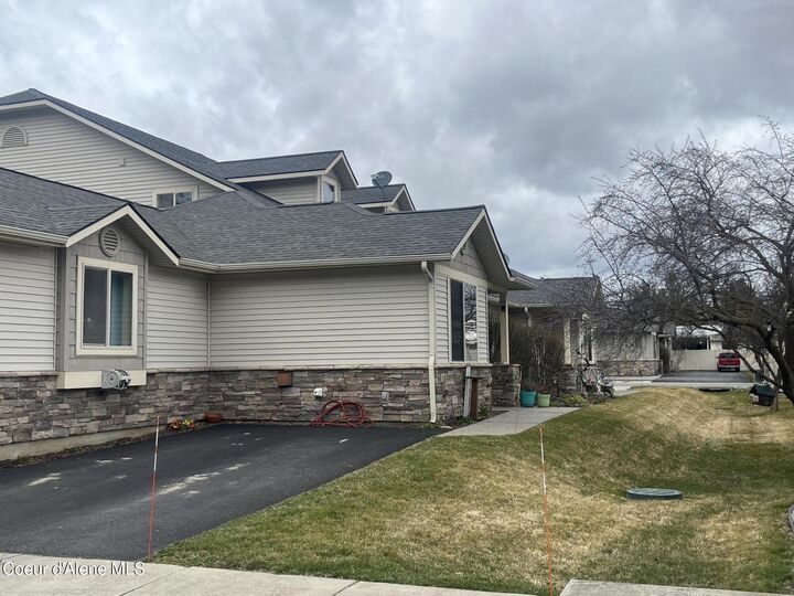 Property Photo: 1315 E Mordyl Loop ID 83854