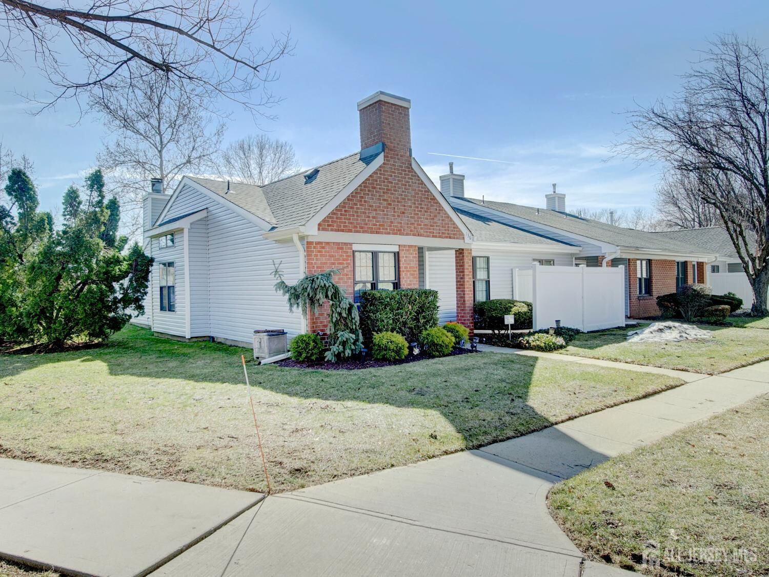 Property Photo:  136 Wycoff Way W  NJ 08816 