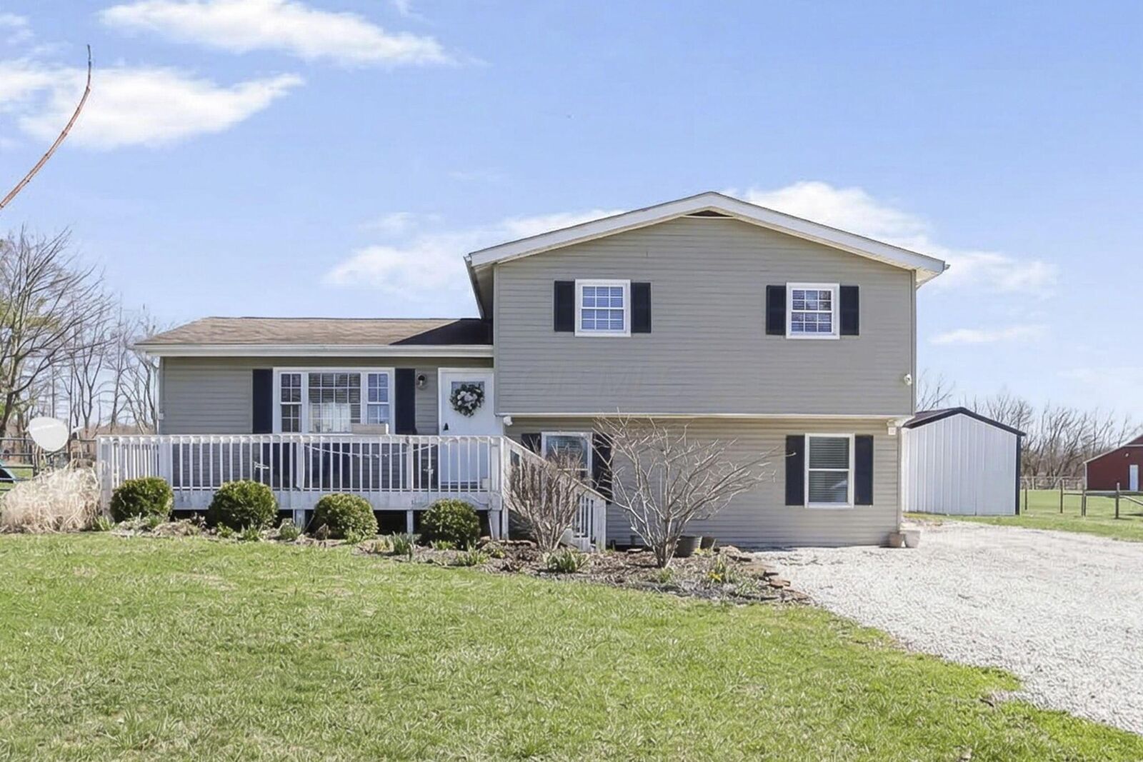 Property Photo:  25864 Shoemaker Road  OH 43113 