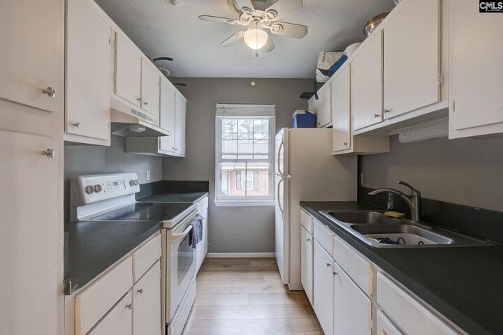 Property Photo:  528 Wimbledon  SC 29210 
