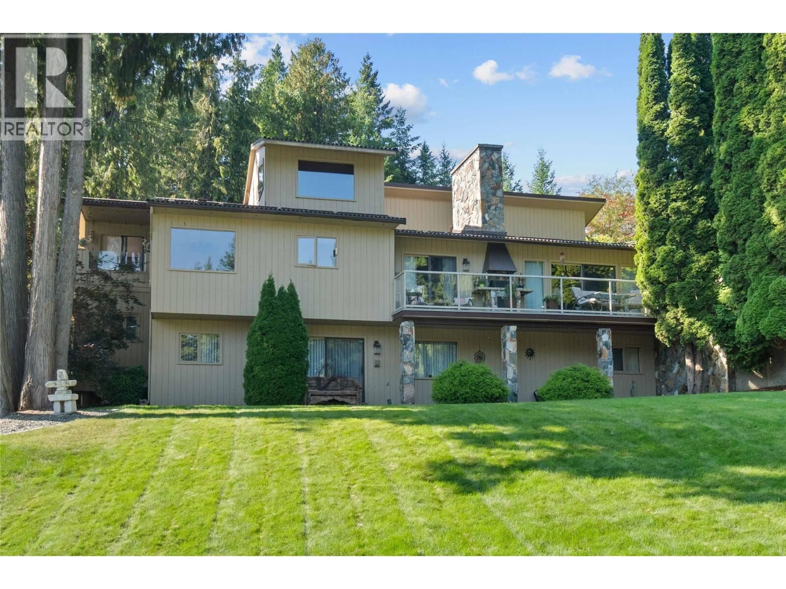 Photo de la propriété:  2308 Ta Lana Trail  BC V0E 2W2 