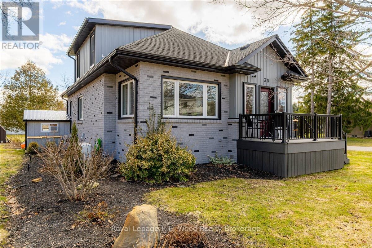 Property Photo:  35 Church Street East  ON N0J 1C0 