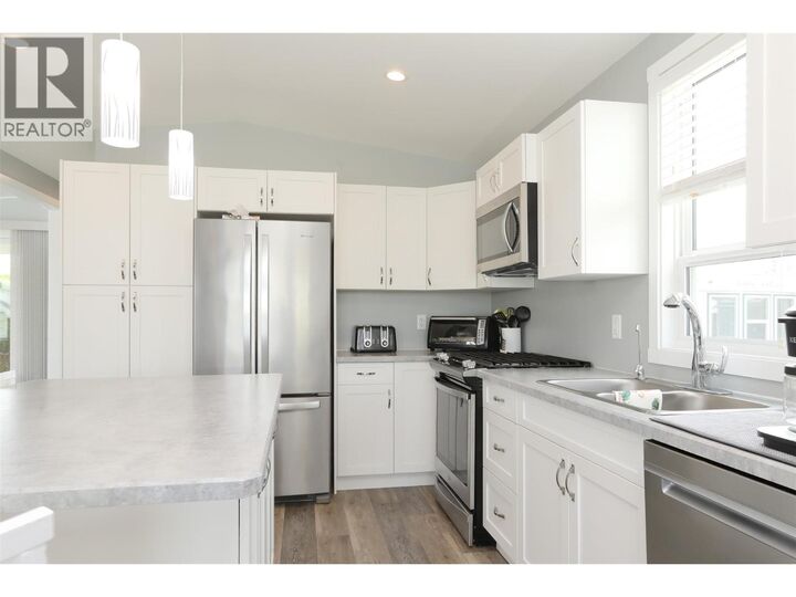 Property Photo: 415 Commonwealth Road 291 BC V1V 1P4
