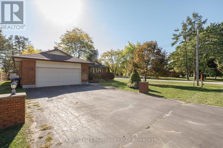 Property Photo:  213 Jane Street  ON L0M 1S0 