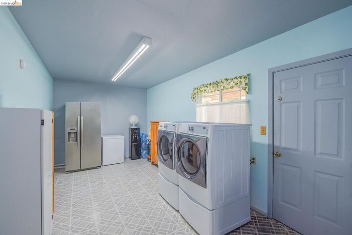 Property Photo: 12933 Chaparral Rd CA 95370