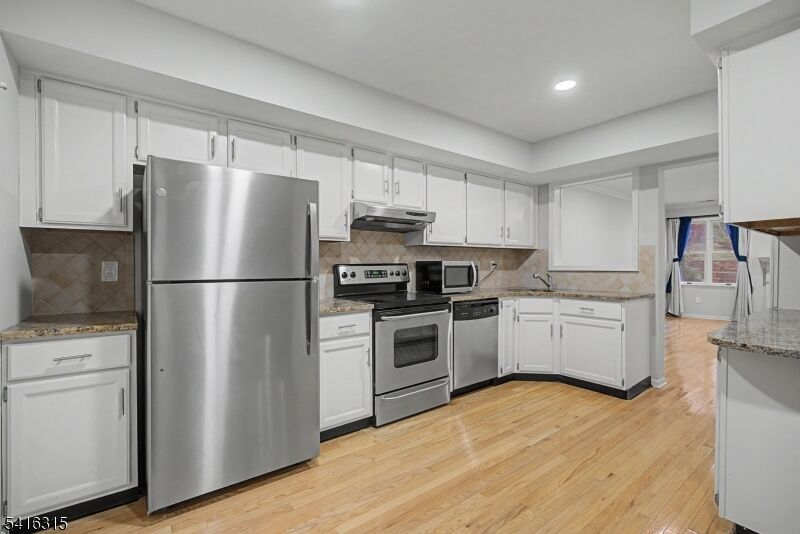 Property Photo: 6 Exeter Rd NJ 07921