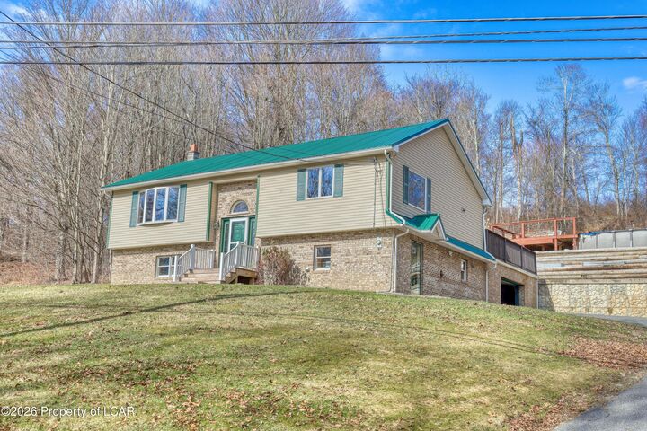 Property Photo:  807 Lewis Road  PA 18644 