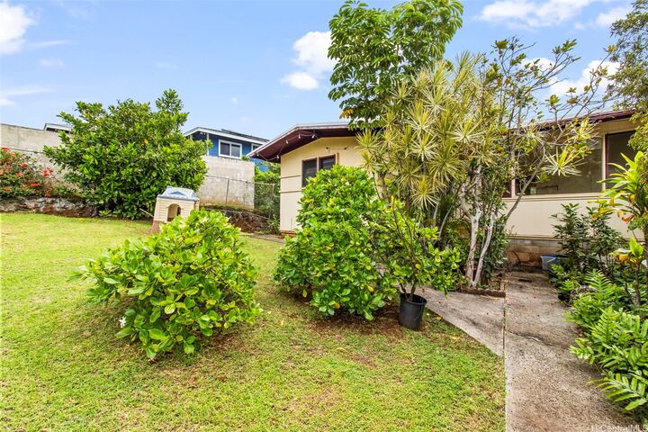 Property Photo:  99-821 Aiea Heights Drive  HI 96701 