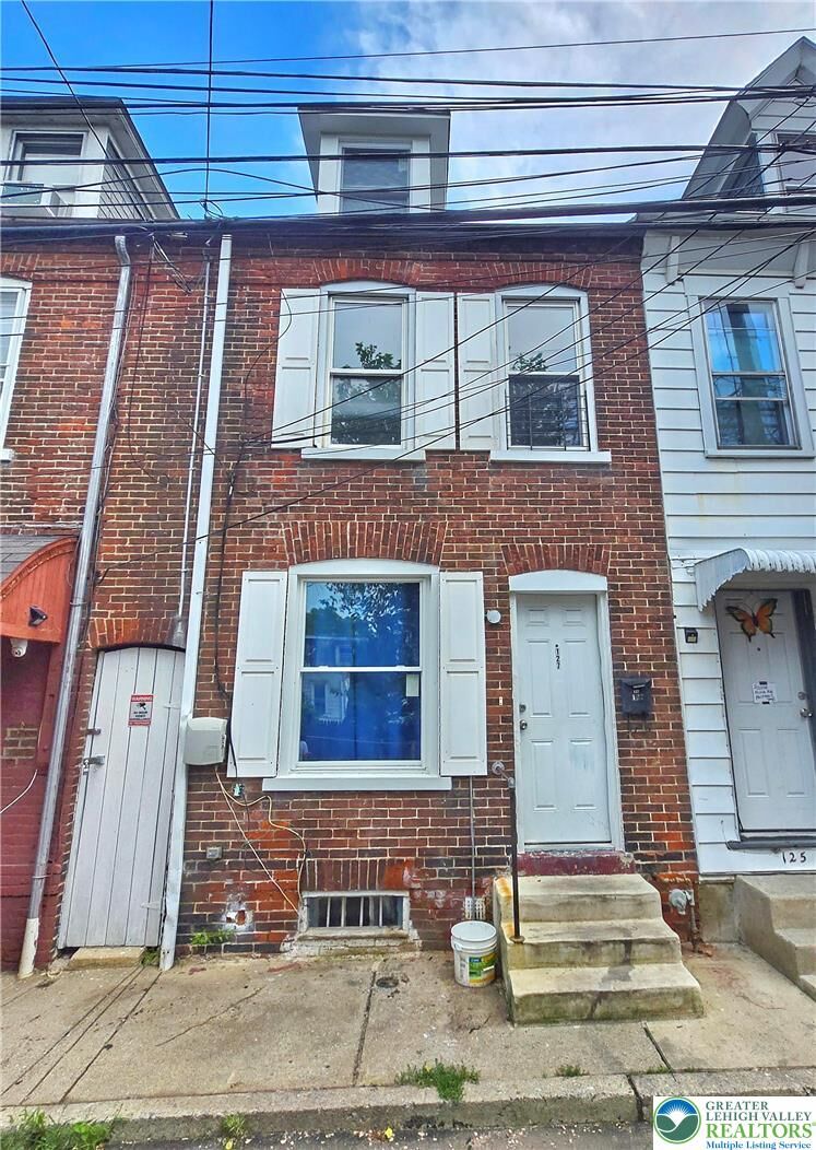 Property Photo: 127 Bryan Street PA 18101