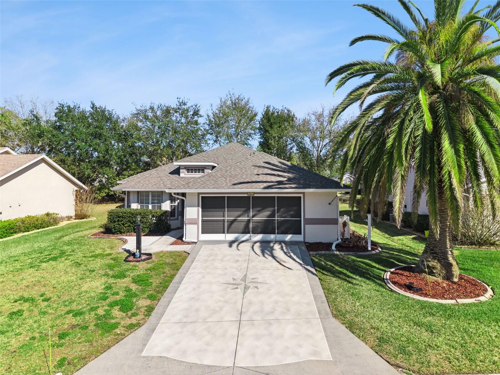 Property Photo:  26842 Forest Hills Street  FL 34748 