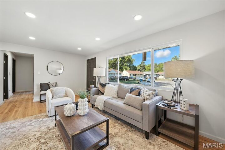 Property Photo: 4254 Stambaugh Court MO 63134