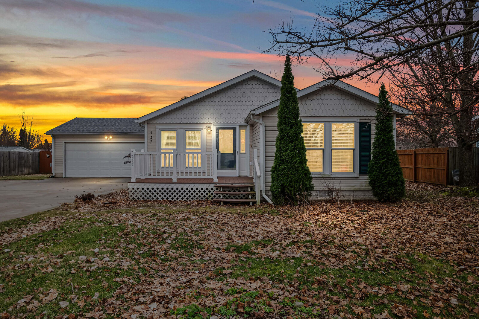 Property Photo:  437 Richard Street  MI 49082 