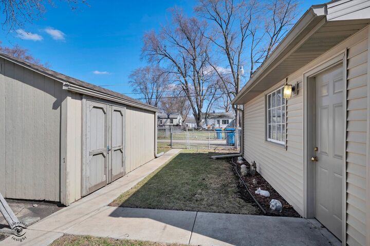 Property Photo:  1562 S 5th Avenue  IL 60901 