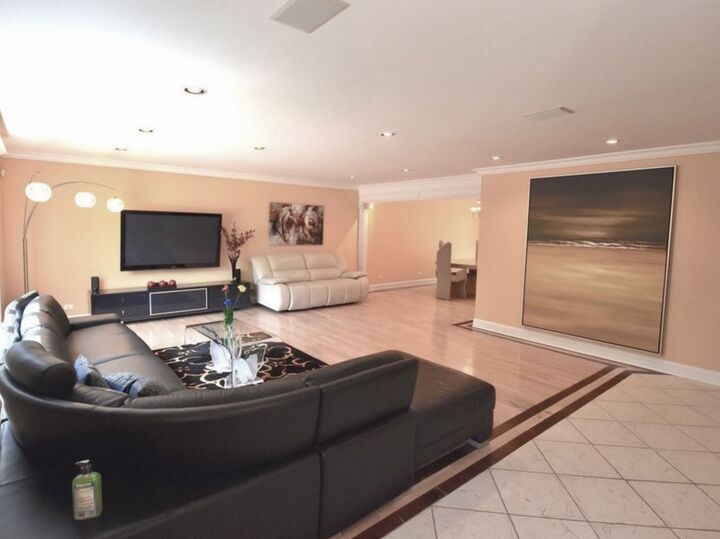 Property Photo:  1302 S Princeton Avenue  IL 60005 