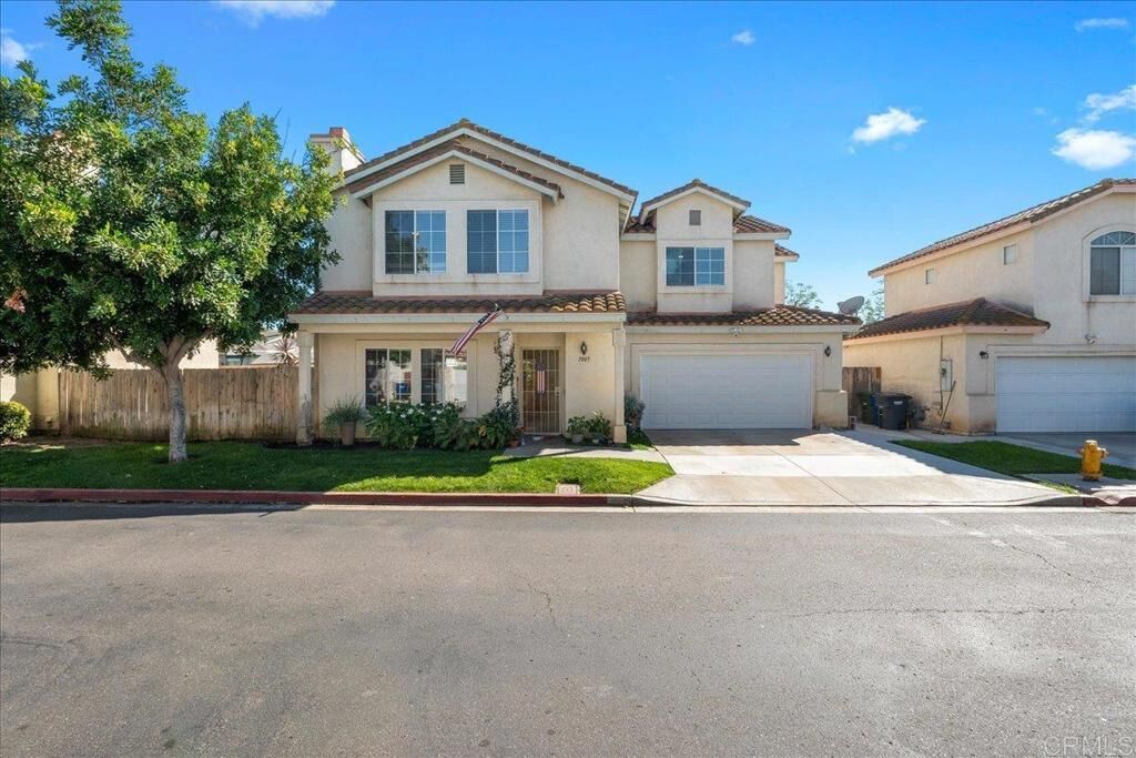 Property Photo: 1005 Anza Ct CA 92020