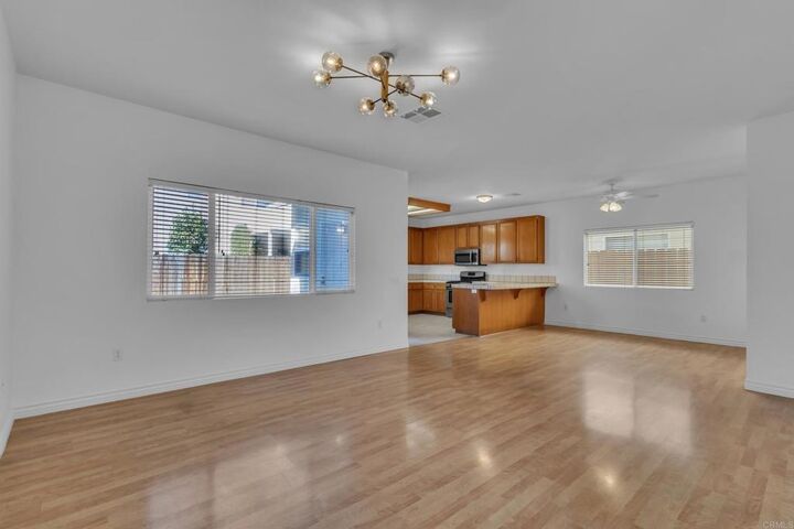 Property Photo:  1552 Elizabeth Ln  CA 92019 