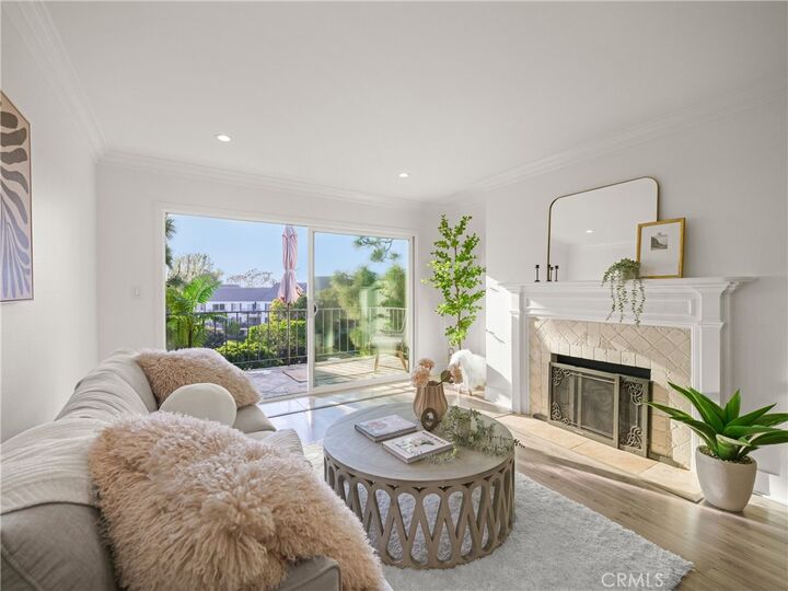 Property Photo: 102 Scholz Plaza 34 CA 92663