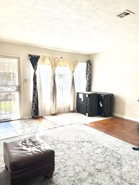 Property Photo: 241 Martha Street CA 95337