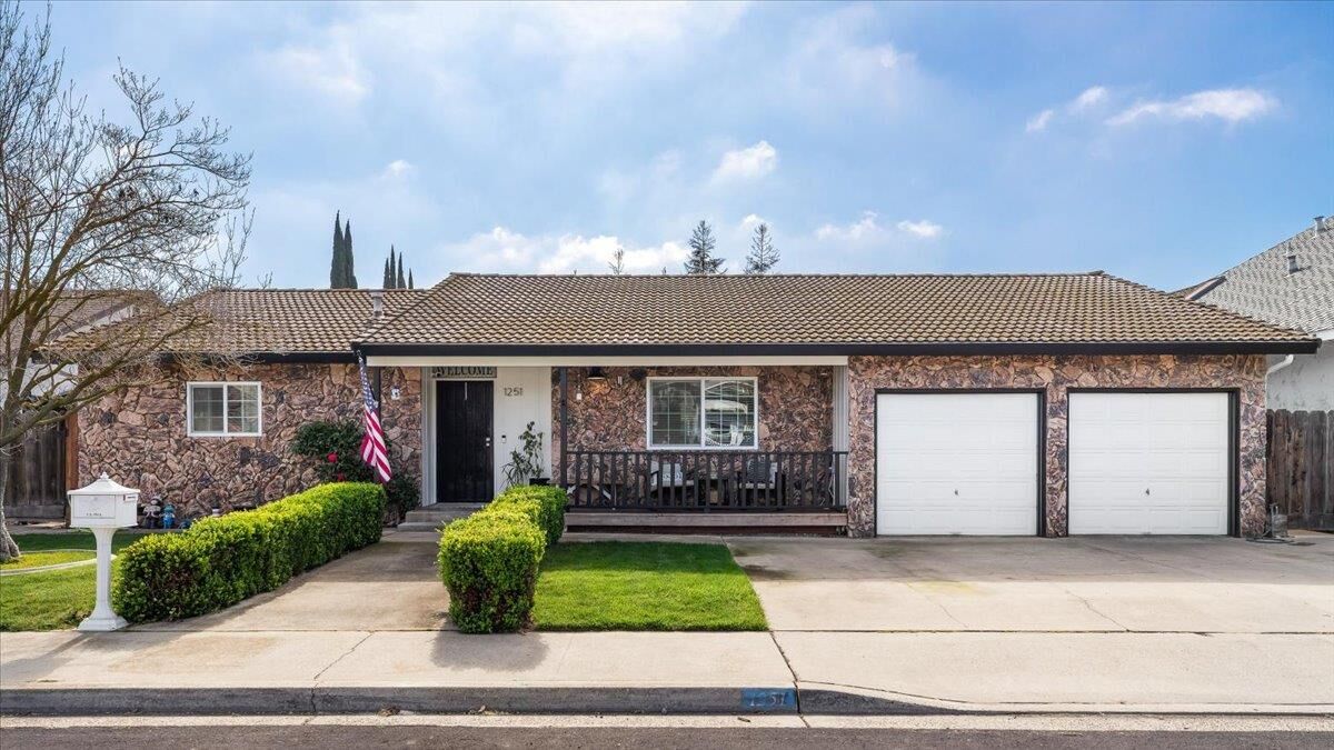 Property Photo:  1251 David Drive  CA 95361 