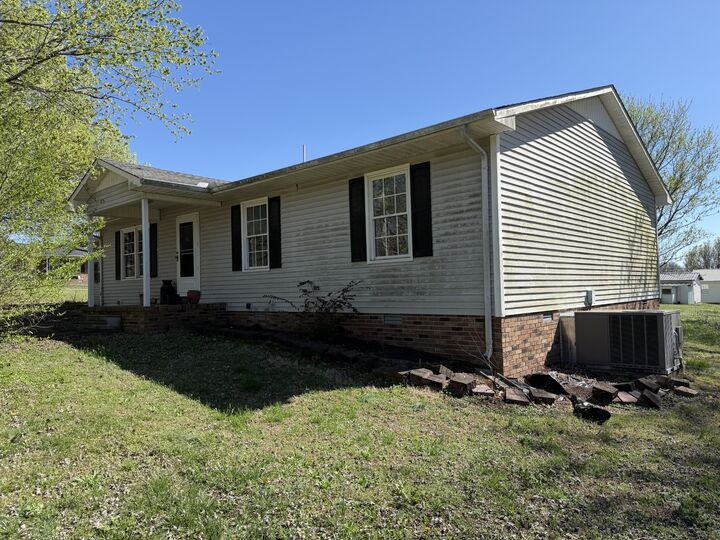 Property Photo:  127 Michael Cir  TN 38464 