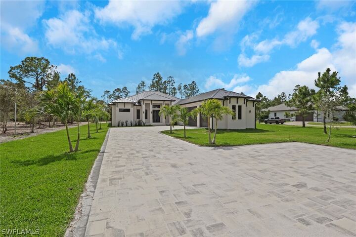 Property Photo:  408 24th Avenue NE  FL 34120 