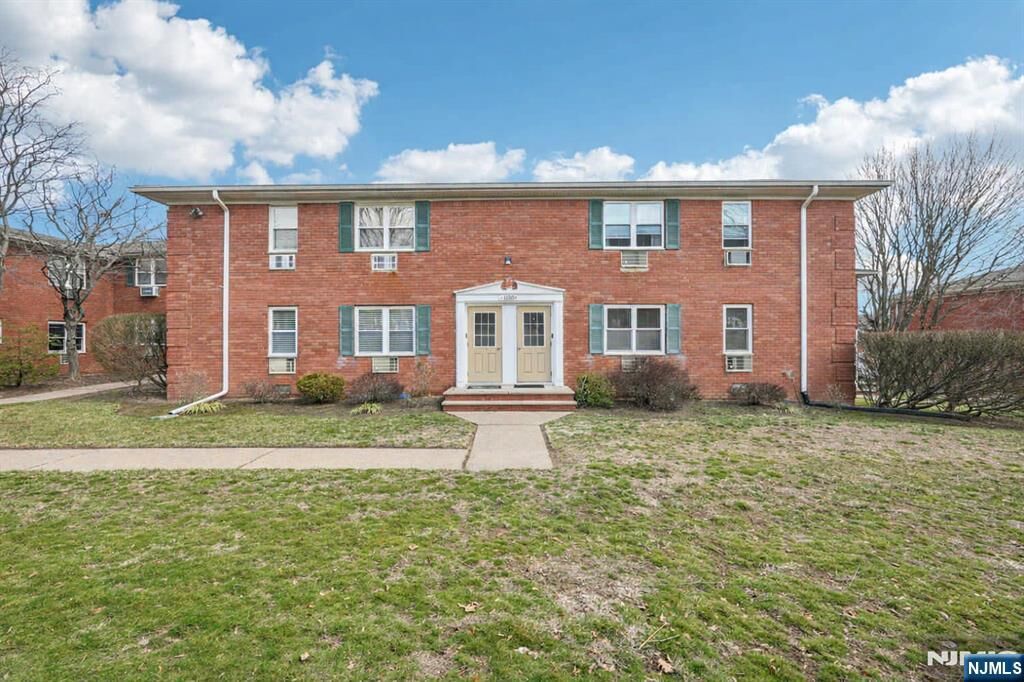 Property Photo:  1150 Valley 1B  NJ 07470 