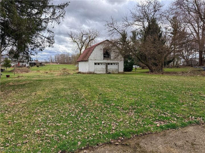 Property Photo:  250 Greeley Street  OH 44287 